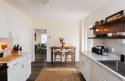 Killara Apartamento | Private Modern 1st Flr 3 Bed Apt Close to Downtown
