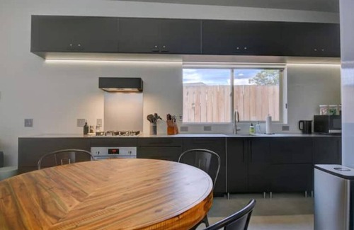Albuquerque Casa | Private modern hideaway in downtown Albuquerque.