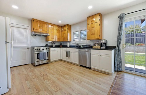 University City Casa | Private & Modern Home | Minutes to La Jolla
