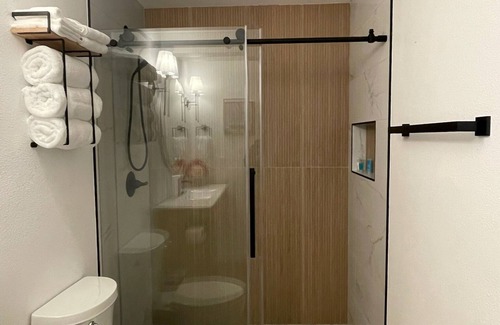 North San Jose Casa | Private Modern Spacious 1B1B 2 beds - Prime Location