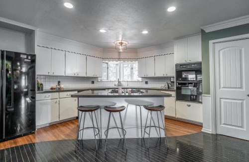 North Mountain Casa | Private Mountain Hideaway Sleeps 6 with view