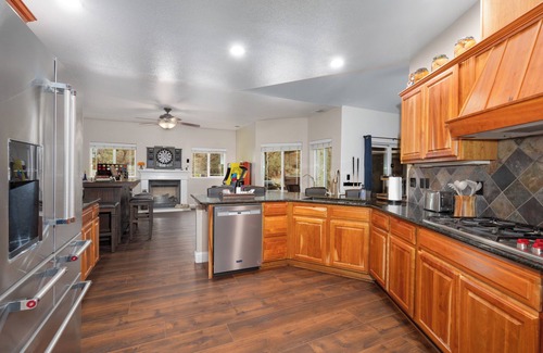Oakhurst Casa | Private Mountain Retreat in Yosemite/Breathtaking Views/Best Getaway/hot tub!!