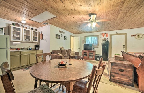 Murray Apartamento | Private Murray Abode w/ Fire Pit: Hunt & Fish