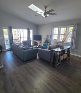 Garden City Casa | Private Murrells Inlet Marshfront 4 BR 4 BA Waterfront Home