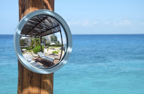 Zona Hotelera Norte Villa | Private Oceanfront Villa / Fully Staffed / daily cleaning and concierge.