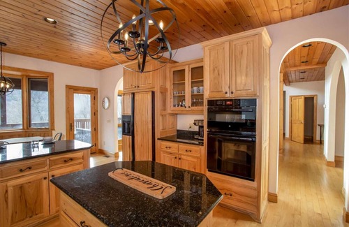 Tynecastle Cabina | Private Oasis in Tynecastle