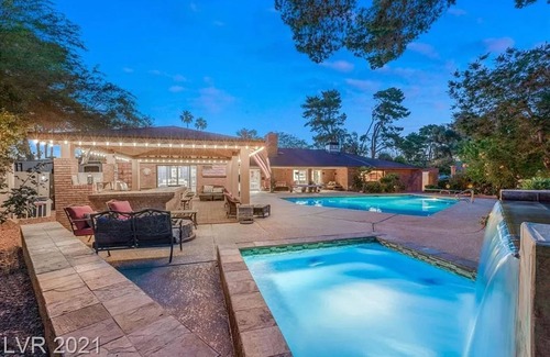 Scotch Eighty Casa | Private Oasis just minutes from the Strip - Monthly rental