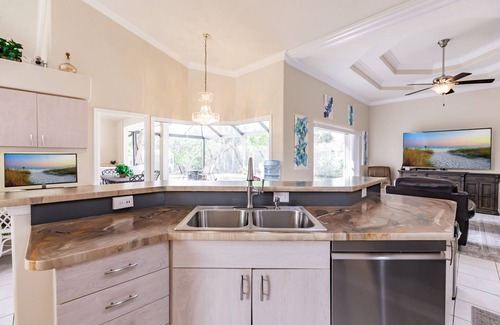 North Port Casa | Private Oasis on Canal with Dock
