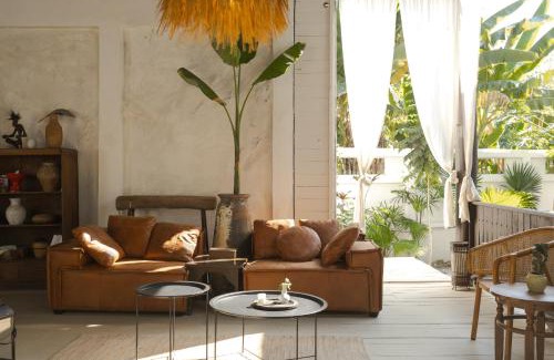 Pa Tan Villa | Private Oasis Pool Villa, 8 Bedroom for Groups