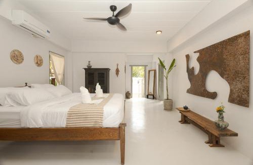 Pa Tan Villa | Private Oasis Pool Villa, 8 Bedroom for Groups