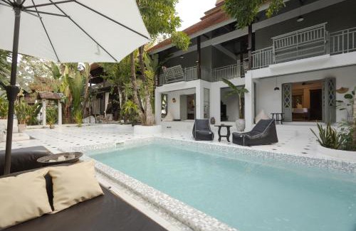 Pa Tan Villa | Private Oasis Pool Villa, 8 Bedroom for Groups