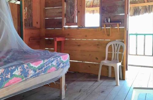 Carti Tupile Hotel | Private Ocean-Front Cabin with private bathroom on San Blas Island