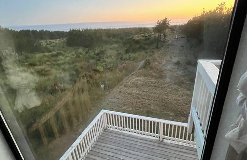 Ocean Park Casa | Private Ocean front craftsman home with amazing ocean views