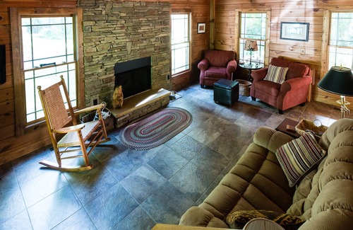 Laurel Fork Cabina | Privado, en 53 acres, justo al lado de Blue Ridge Parkway
