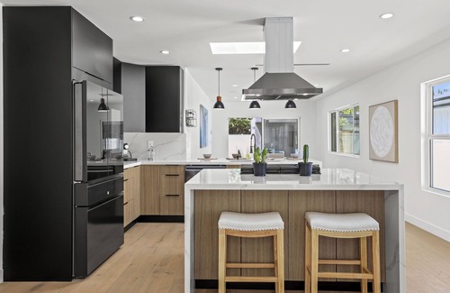 Valley Glen Casa | private paradise in the heart of Sherman Oaks!