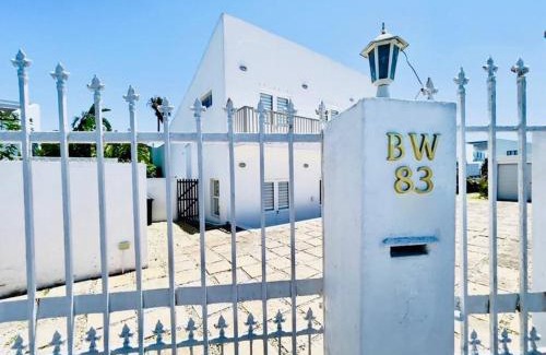 Marina da Gama Apartamento | Private Park Island Room with own Bathroom at Lake
