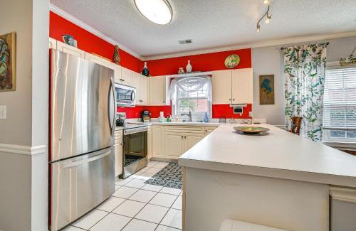 Socastee Apartamento | Private Patio and Resort Perks Myrtle Beach Retreat