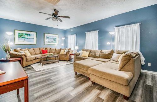 Ono Island Casa | Private Patio & Close to Beach Coastal Cottage