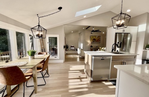 Coventry Casa | Private, Peaceful & Exquisite LAKE FRONT Property w EXPANSIVE HEATED POOL