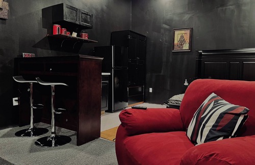 Conway Casa | Private Peaceful Guest room minutes from the city!