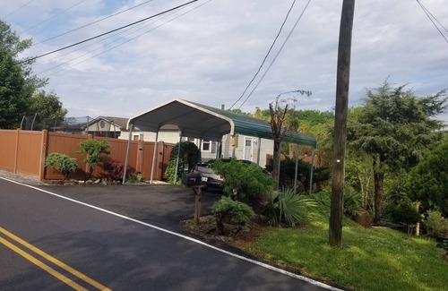 Sevierville Casa | Private Pet Friendly Home Near Exotic Deer Farm, Pigeon Forge and Gatlinburg TN