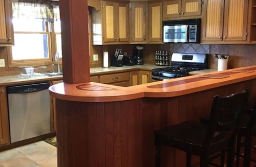 Columbus Casa | Private pet friendly house close to TIEC/Saluda/Asheville/Lake Lure