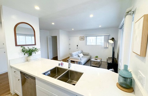 Playa Del Rey Apartamento | Private Playa Paradise 1BR Oasis
