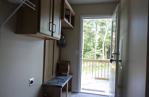 Thompson Ridge Casa | Nuevo hogar de 3 dormitorios en 300 acres con estanque privado de 10 acres