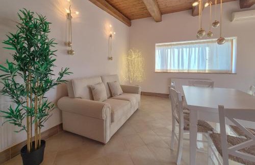 Monte San Pietrangeli Casa | Private Pool and Jacuzzi with Fantastic View