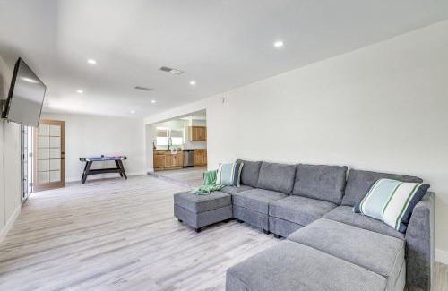 The Lakes Casa | Private Pool and Patio Spacious Tempe Retreat