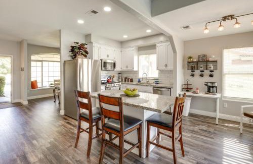 Pumpkin Center Casa | Private Pool and Patio Pet-Friendly Bakersfield Gem