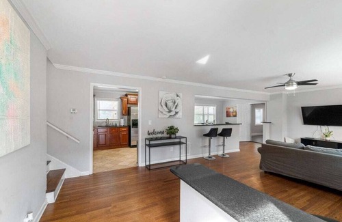 Decatur Casa | The Atlanta Chill Spot 5 BDR, Capacidad 14 + Piscina privada