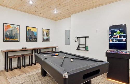 Sevierville Casa | Private Pool, Dog Friendly, Theater, Game Room!