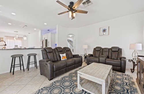 Cumbrian Lakes Apartamento | Private Pool*Game Room*Close to Disney!