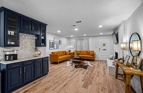Grand Prairie Casa | Private pool, game room minutes from AT&T, Globe Life and 6 flags.
