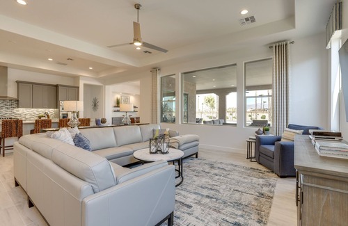Palm Valley Casa | Private Pool & Grill: Modern Goodyear Retreat