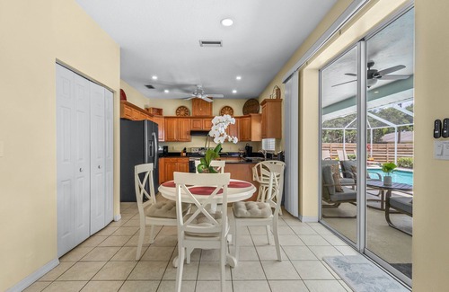 Trailer Estates Casa | Private Pool Home Hideaway in Palm Aire. Close to all Sarasota has to offer.