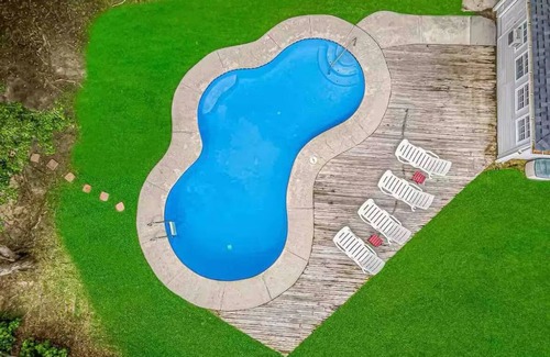 Surfside Beach Casa | Private pool lakefront estate in fantastic Myrtle Beach