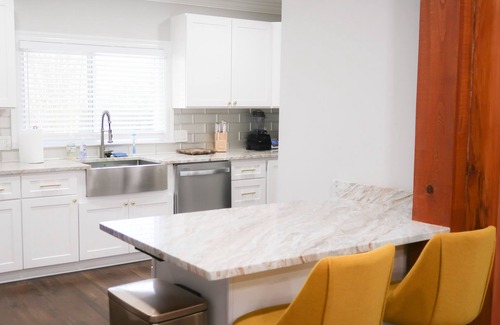 Lobdell/Woodale Casa | Private Pool! Mid-City Stay!