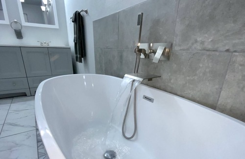 Garland Casa | Private Pool, Modern Vacation Getaway:Within 25 min of Dallas/surrounding cities