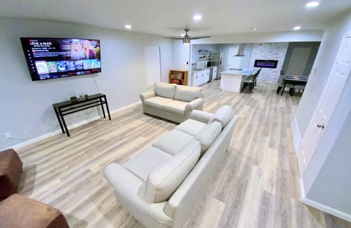 Garland Casa | Private Pool, Modern Vacation Getaway:Within 25 min of Dallas/surrounding cities