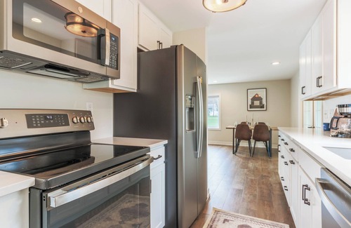 Fennville Casa | Private pool oasis - hot tub - great location