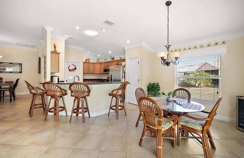 St. Charles Casa | Private Pool Oasis in St Charles