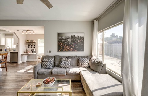 Pumpkin Center Casa | Private Pool & Patio: Pet-Friendly Bakersfield Gem