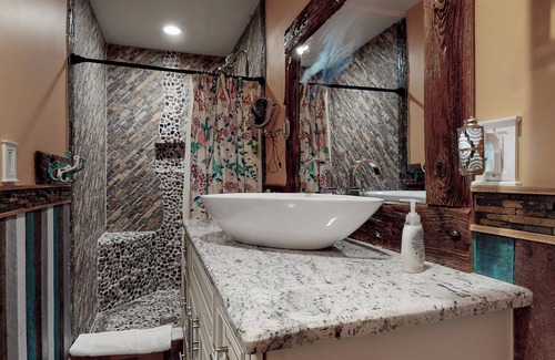 Melbourne Casa | Private Pool | Pet-Friendly | Private Backyard | FMEL2