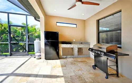 Burnt Store Casa | Private Pool Retreat, BBQ Grill and Pet Friendly