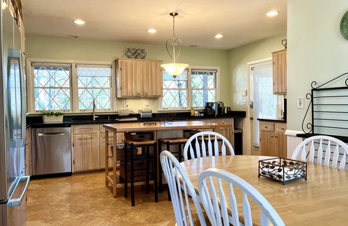 Sandy Springs Casa | Familia privada / retiro de ejecutivos + piscina para 14 personas Cerca del estadio / convento de los Bravos a Midtown