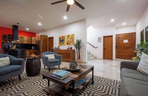 Colina del Sol Casa | Private pool, rooftop and BBQ, Malecón 5 min walk