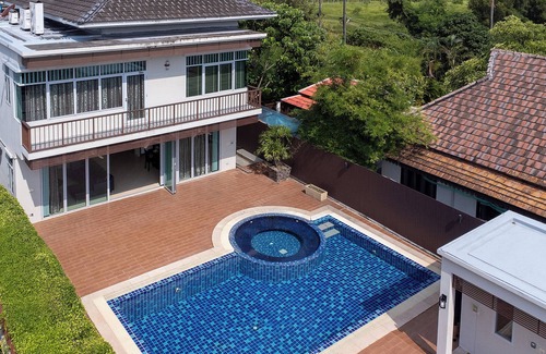 Chalong Villa | Private Pool Villa Chalong