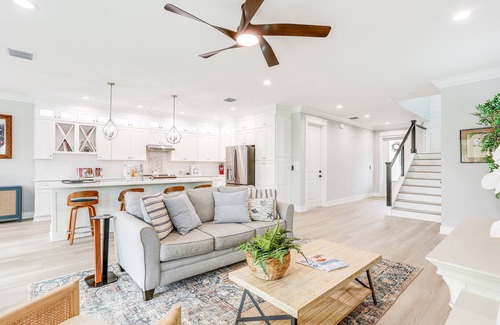 Stuart Casa | Waterfront Stuart Townhome w/ Private Pool!